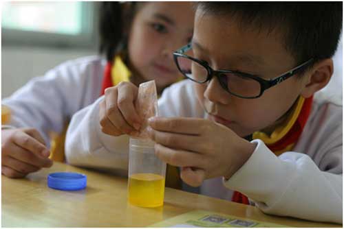 福建CEC食安消費者體驗中心走進象園小學之“色彩的誘惑”